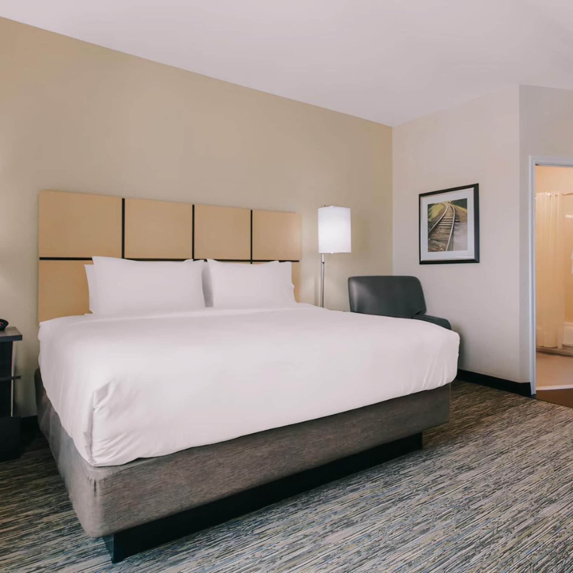 Candlewood Suites San Antonio Airport, an IHG Hotel