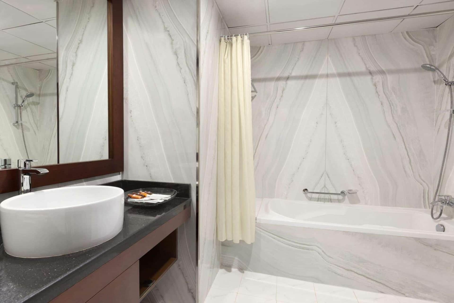 Howard Johnson Bur Dubai