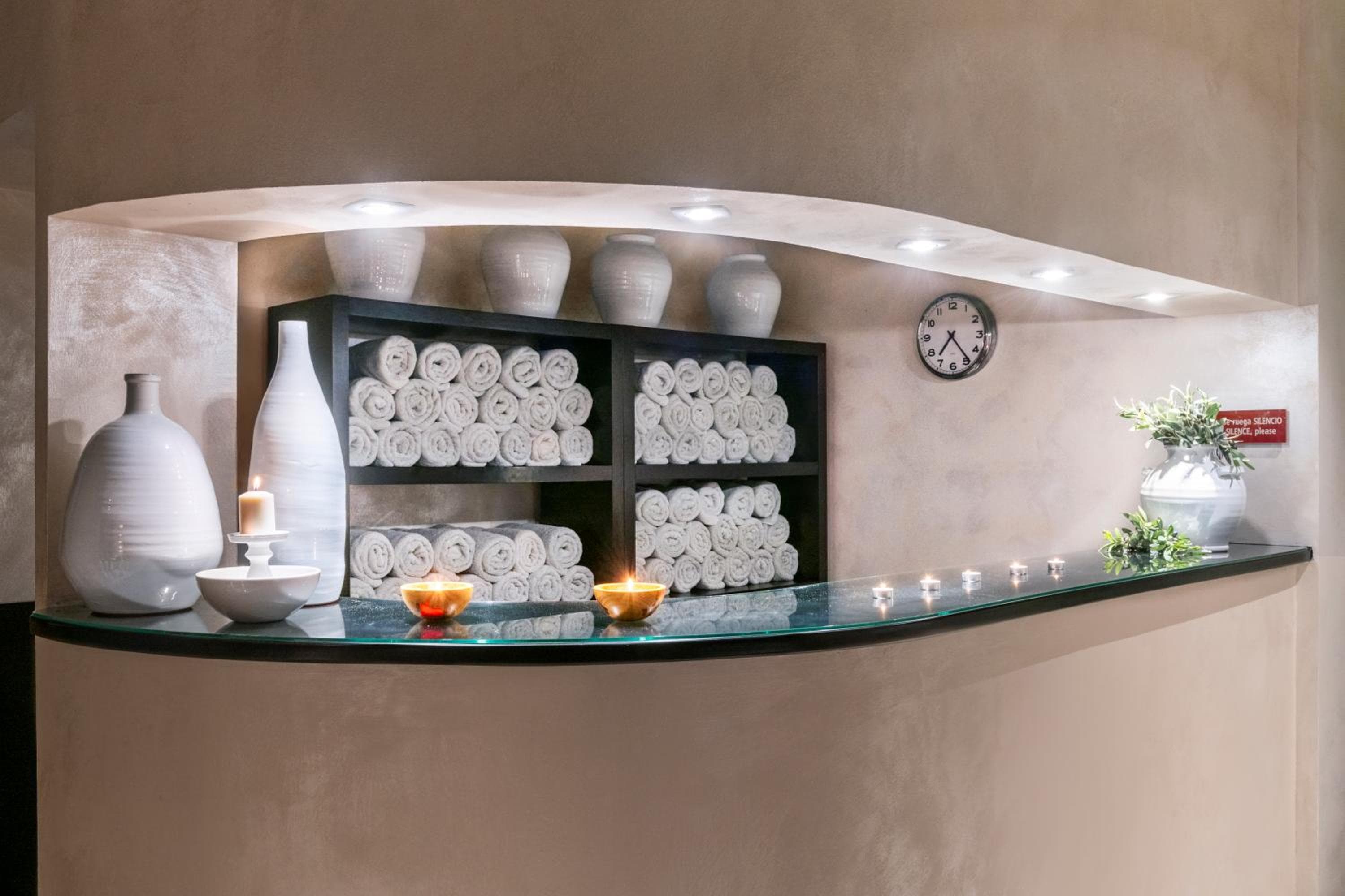 Salles Hotel Marina Portals