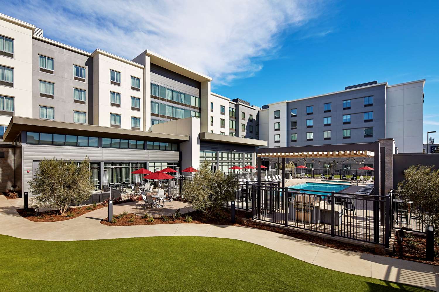 Homewood Suites by Hilton Long Beach Airport