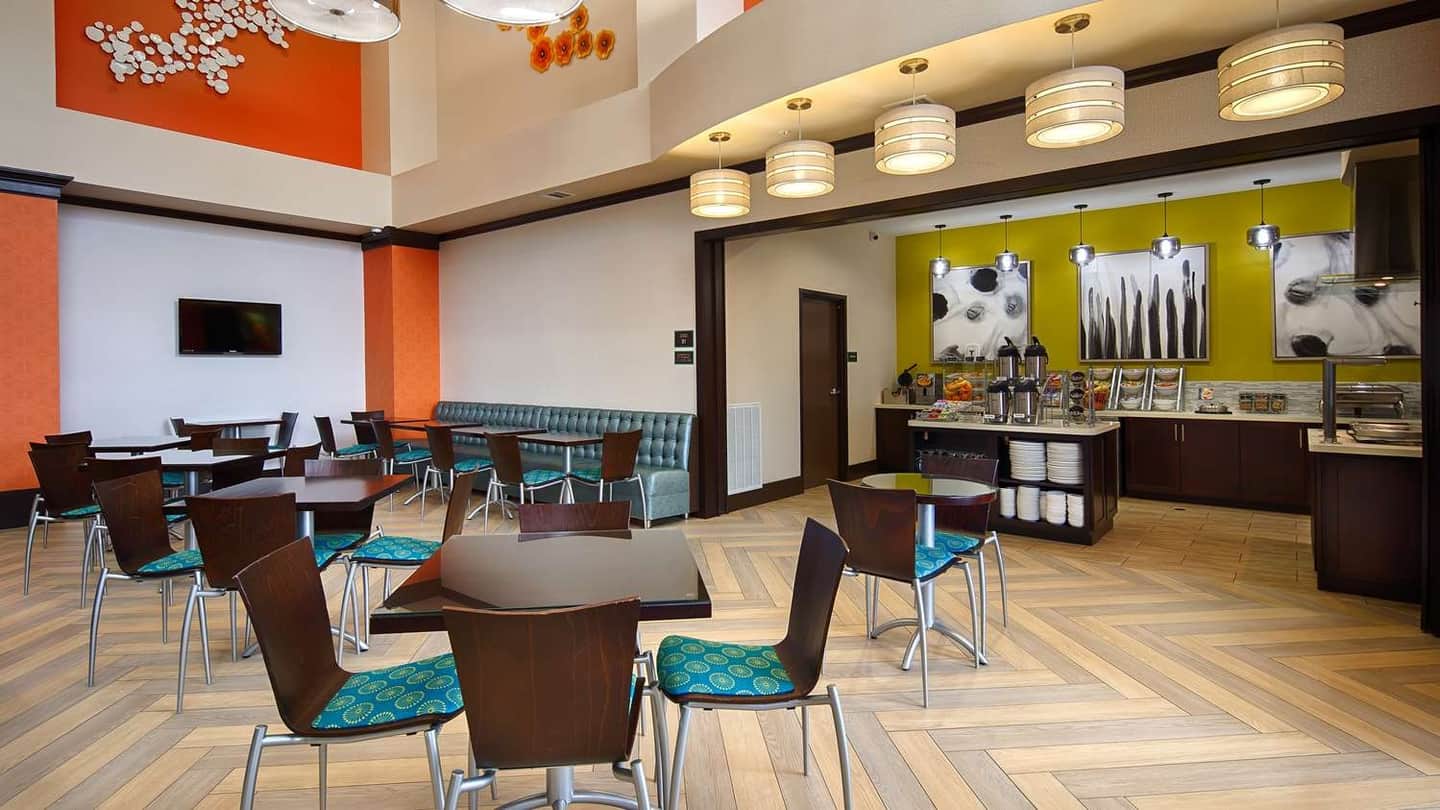 Best Western Premier Ashton Suites-Willowbrook