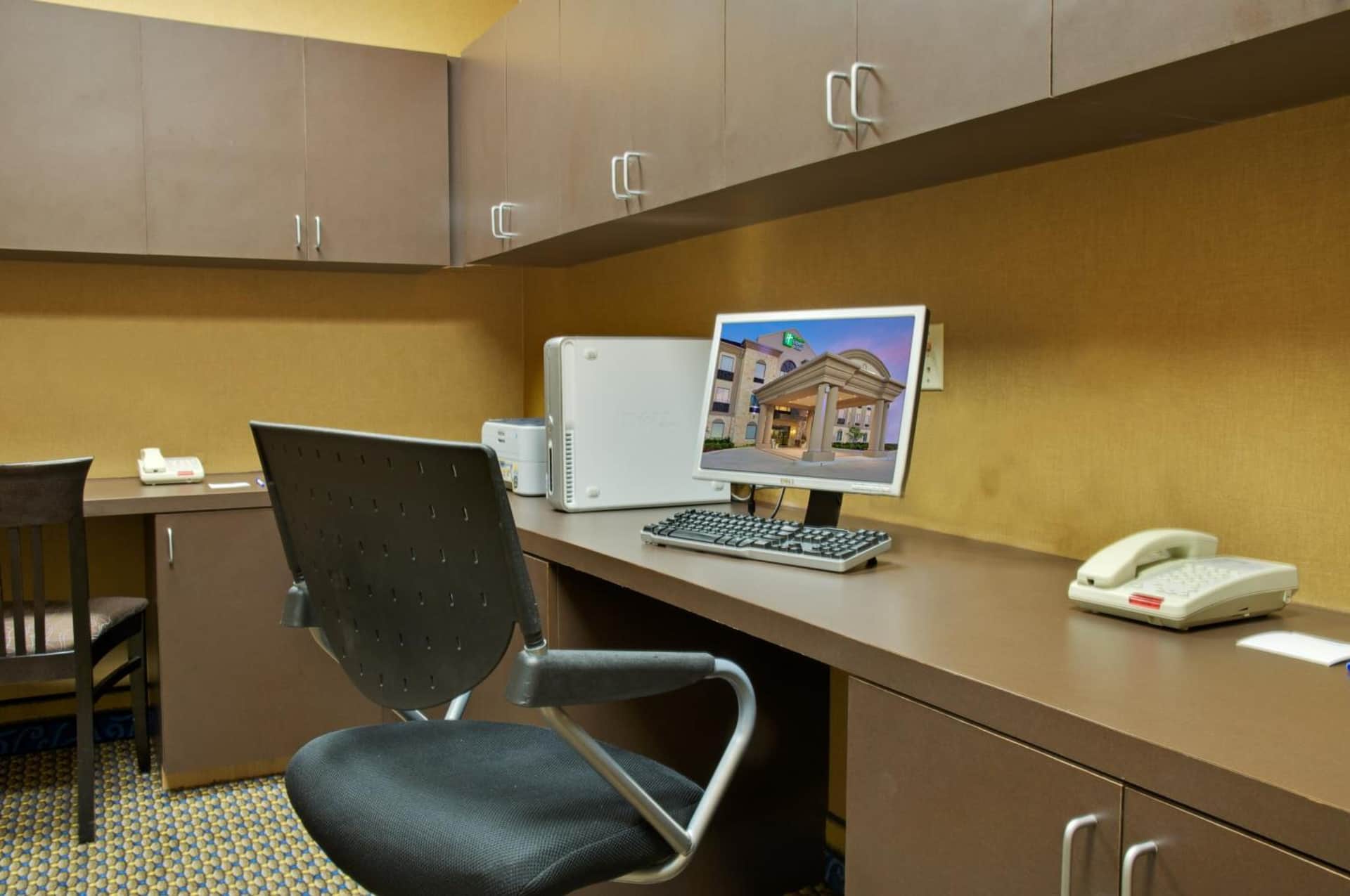 Aspen Grand Hotel Houston