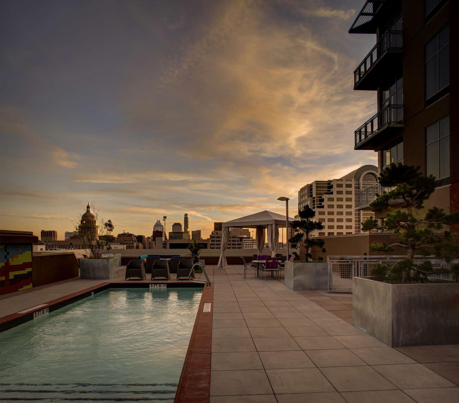 Hampton Inn & Suites Austin University/Capitol