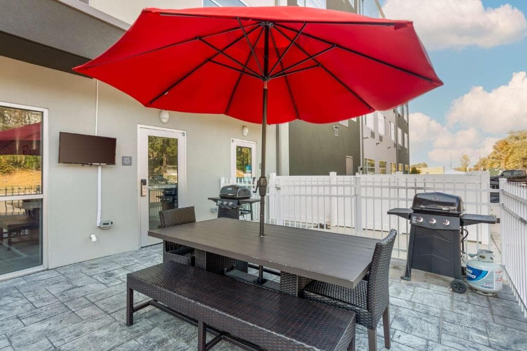 Best Western Plus Executive Residency Antioch Inn