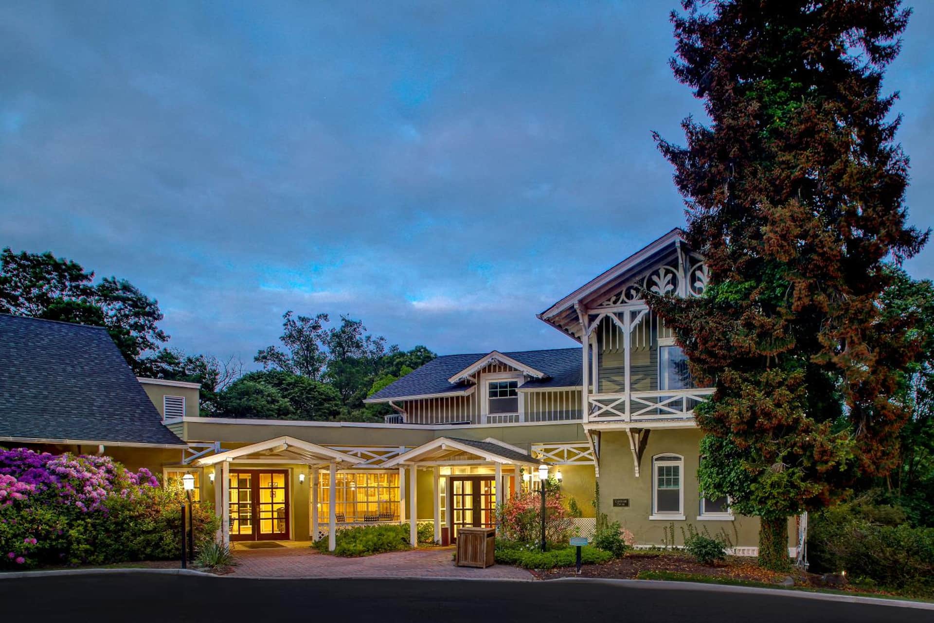 Tarrytown House Estate
