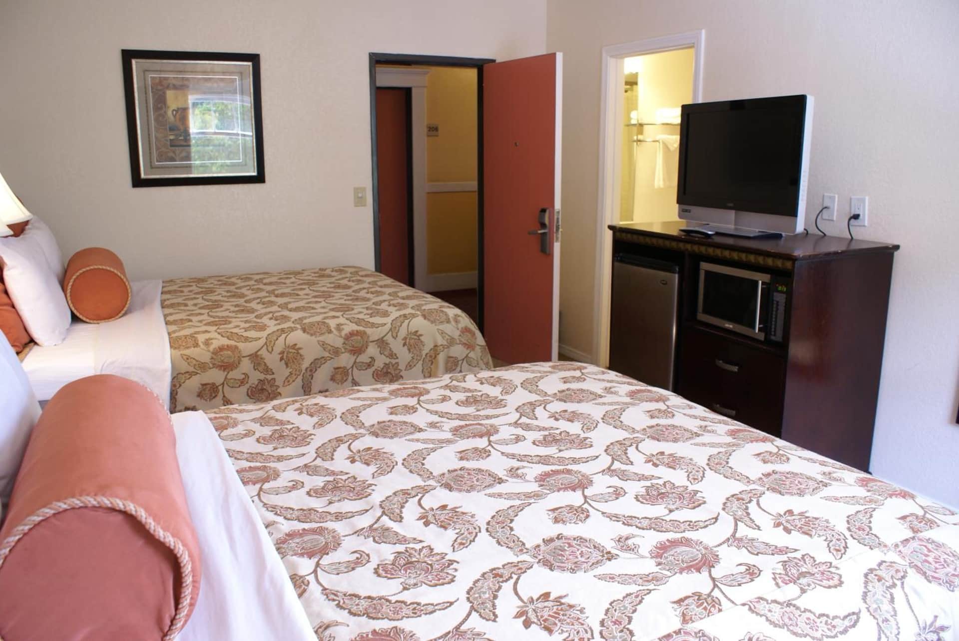 Harborview Inn & Suites San Diego Harbor