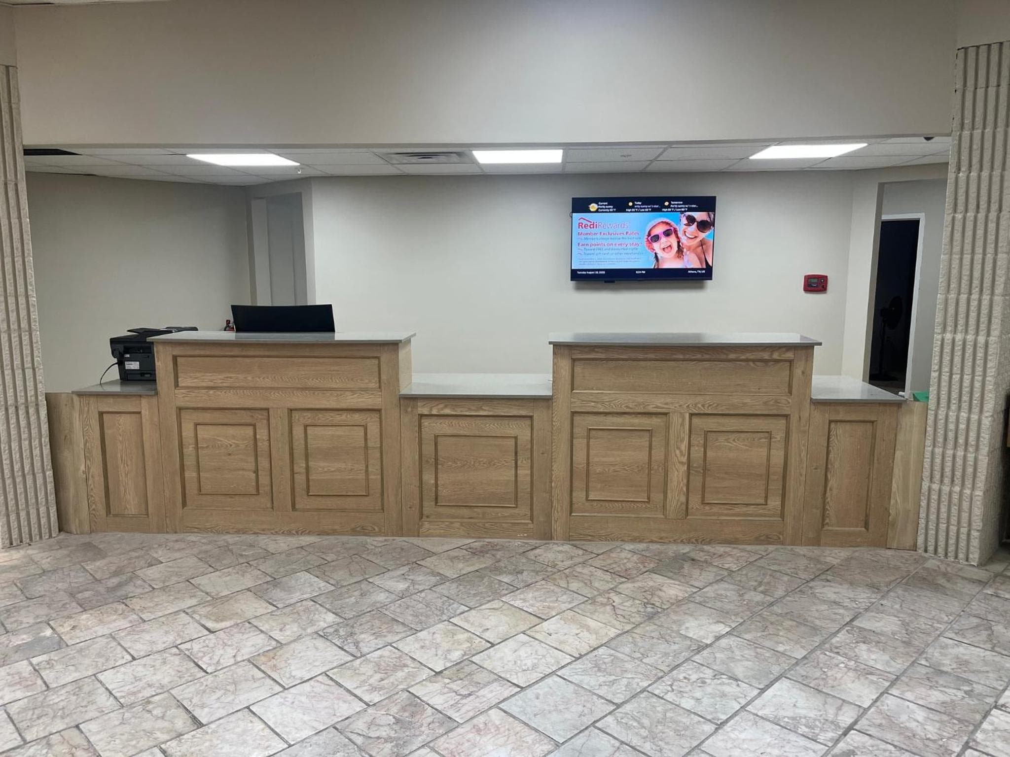 HomeTowne Suites Athens TN