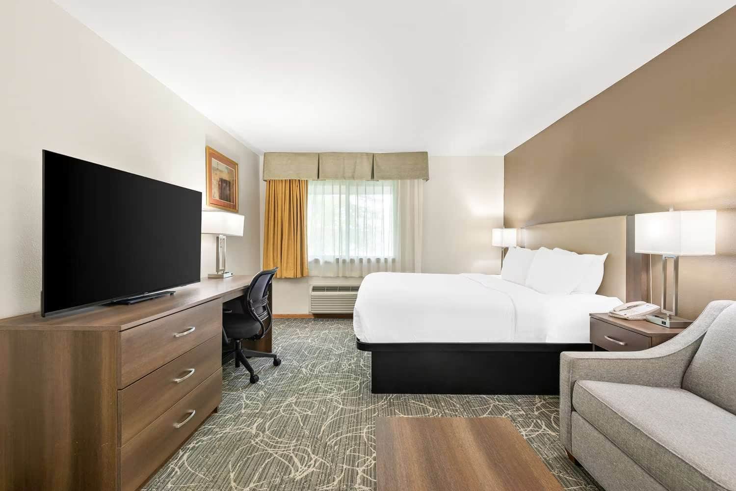 Best Western West Towne Suites