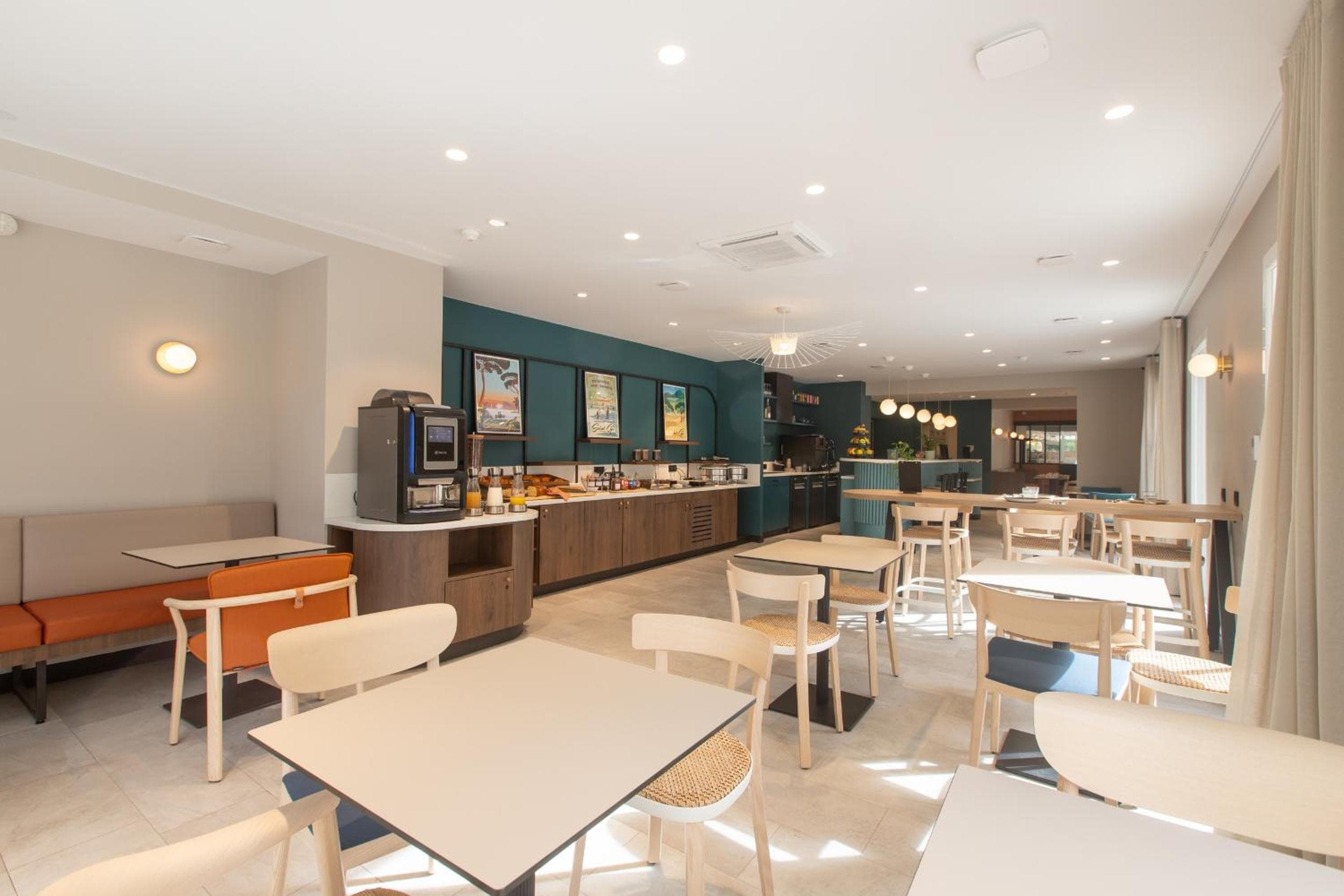 Logis Hôtel de Port d'Alon