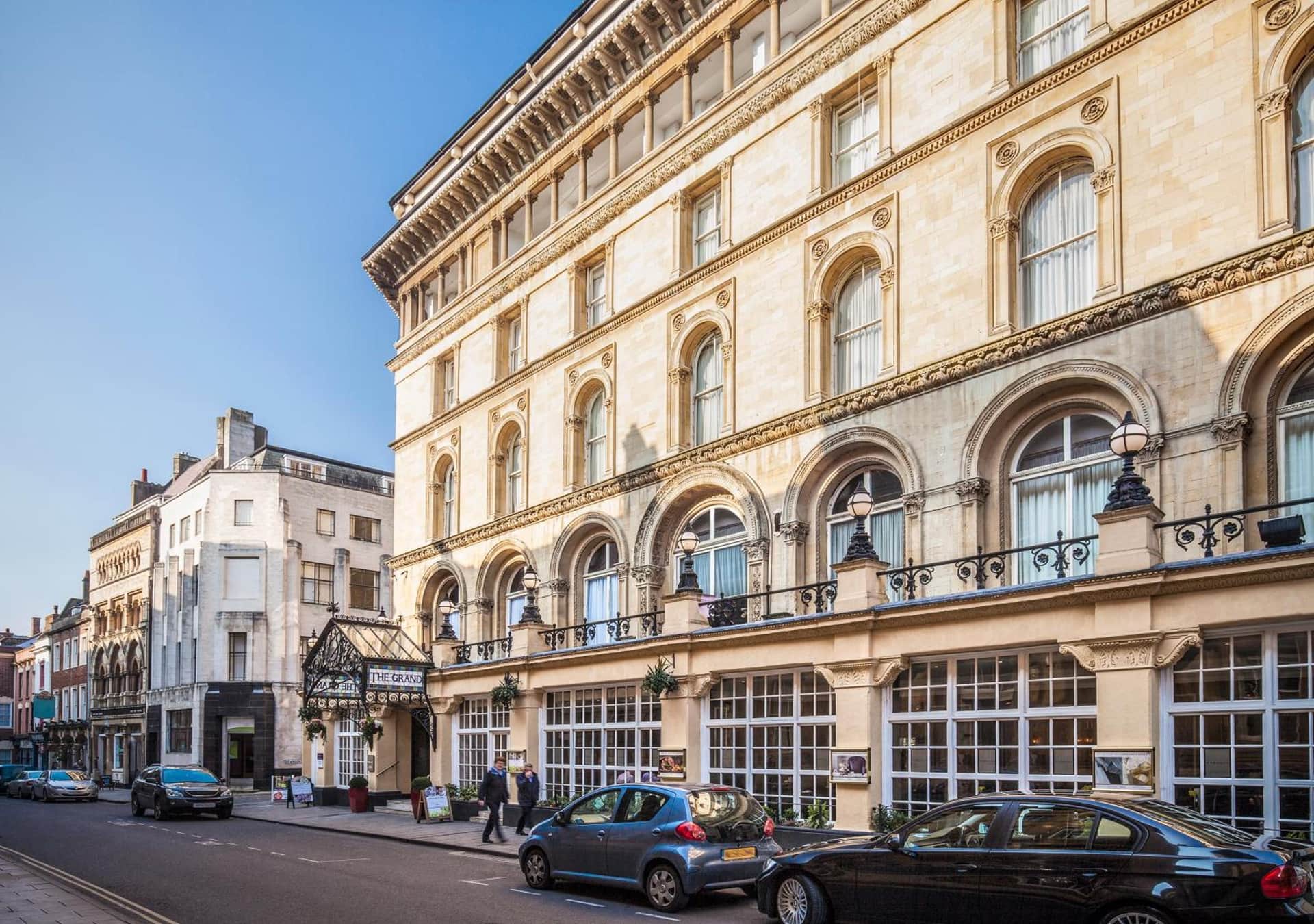 Bristol Grand Hotel By Sunday