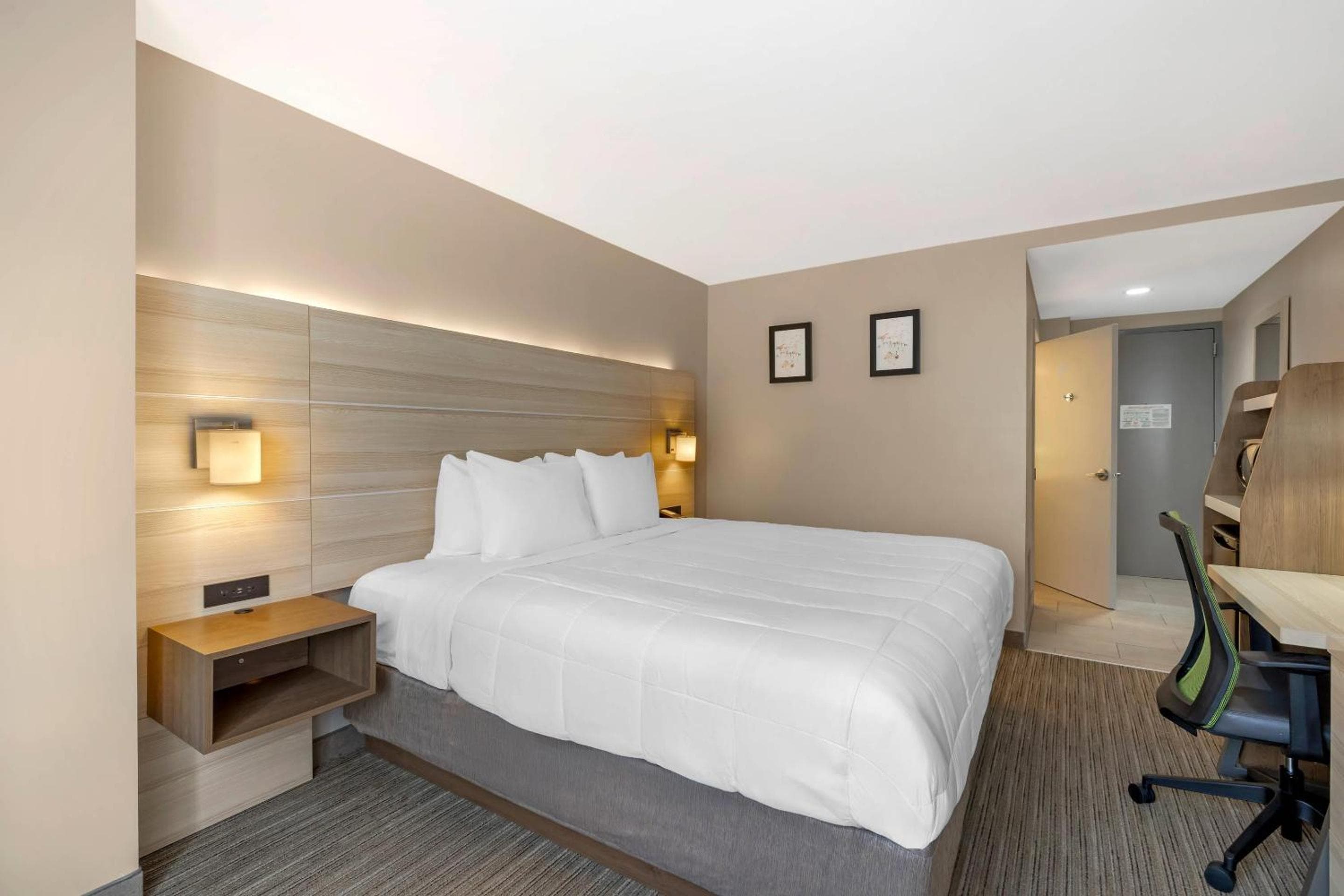 Country Inn & Suites by Radisson, Staten Island