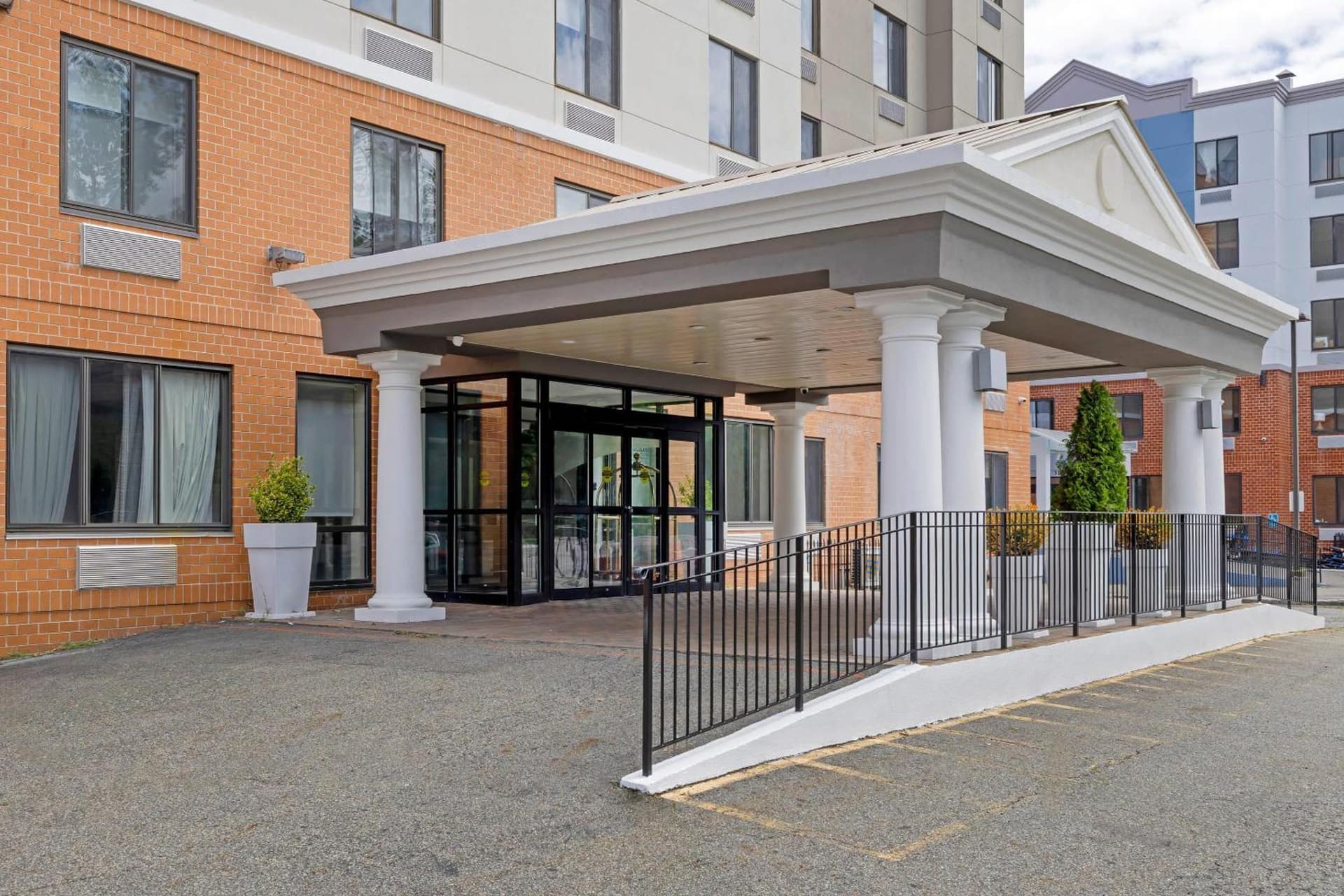Country Inn & Suites by Radisson, Staten Island
