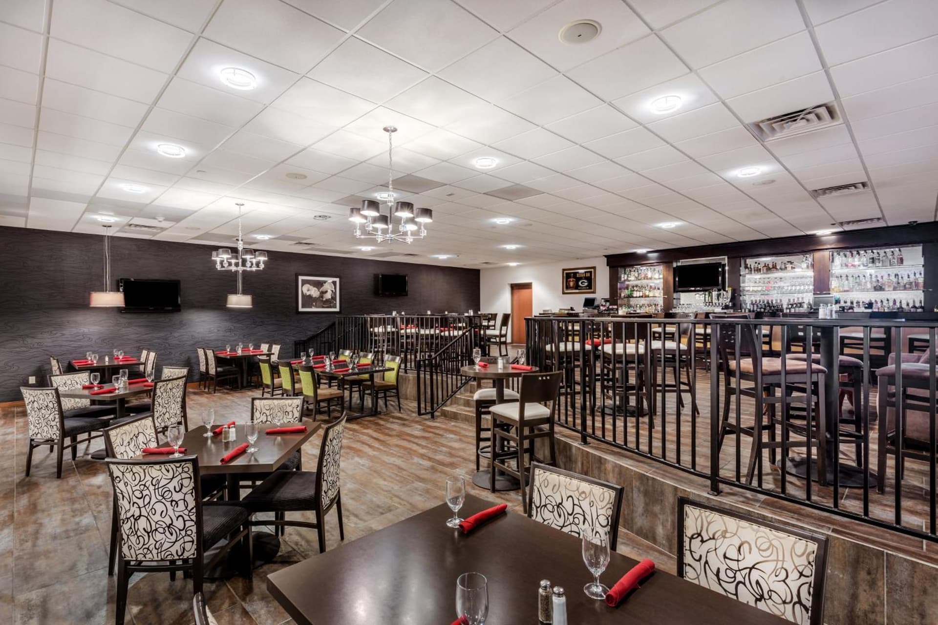 Crowne Plaza Milwaukee Airport by IHG