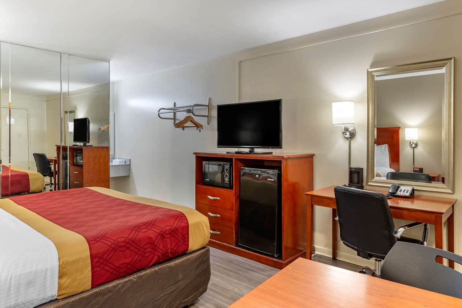 Econo Lodge Charlottesville North - University Area