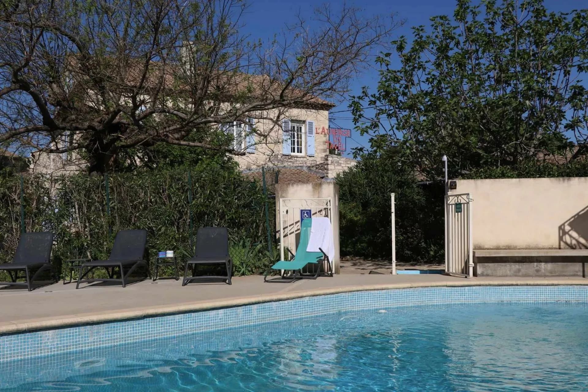 Auberge de Tavel