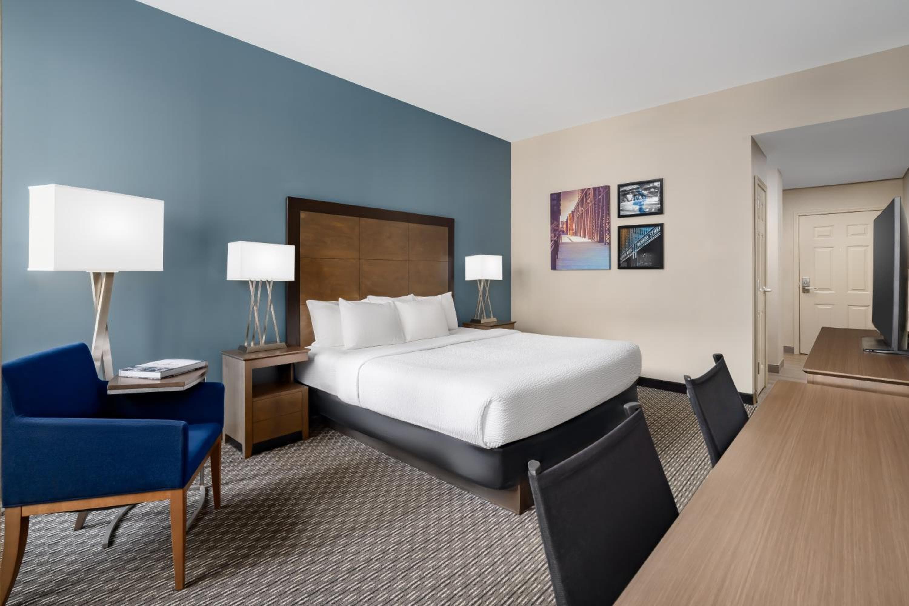 La Quinta Inn & Suites by Wyndham Chicago Downtown