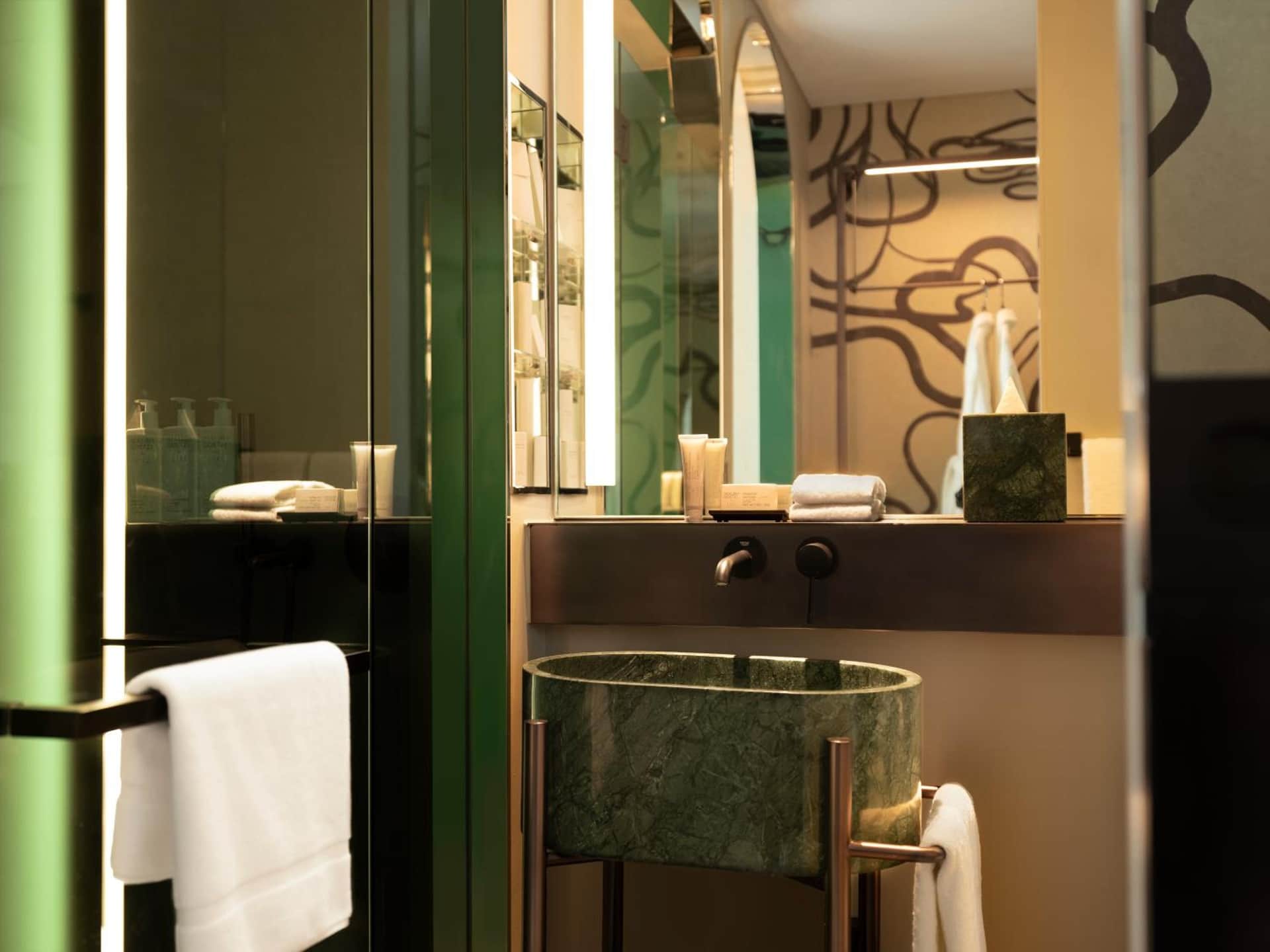 Mondrian Singapore Duxton