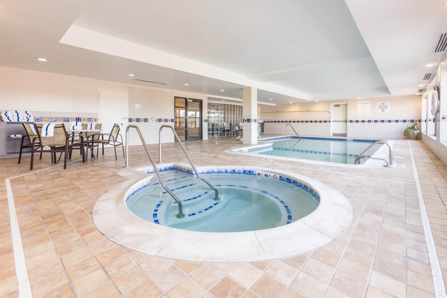 Holiday Inn Manchester Airport by IHG