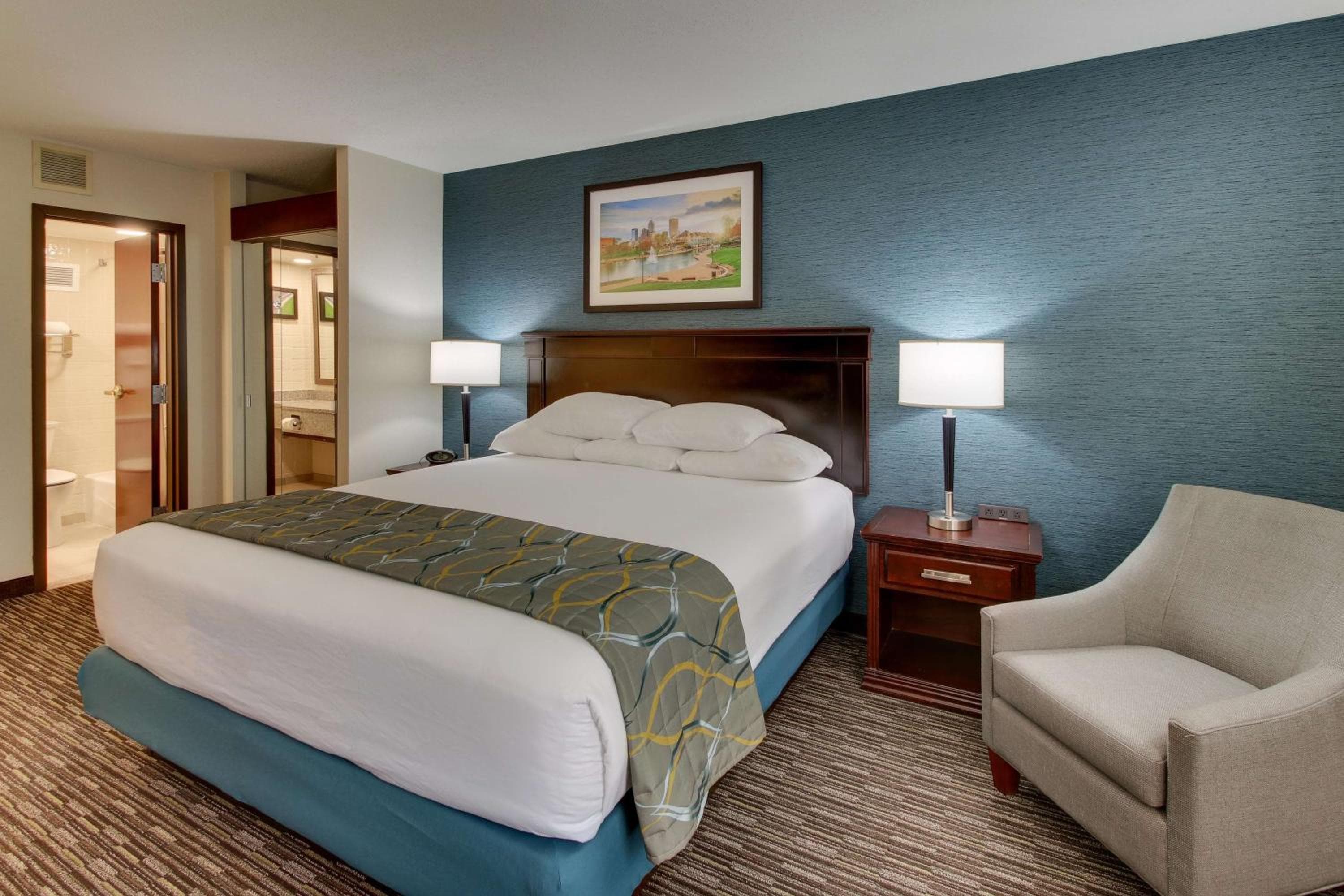 Best Western PLUS INDIANAPOLIS NORTH AT PYRAMIDS