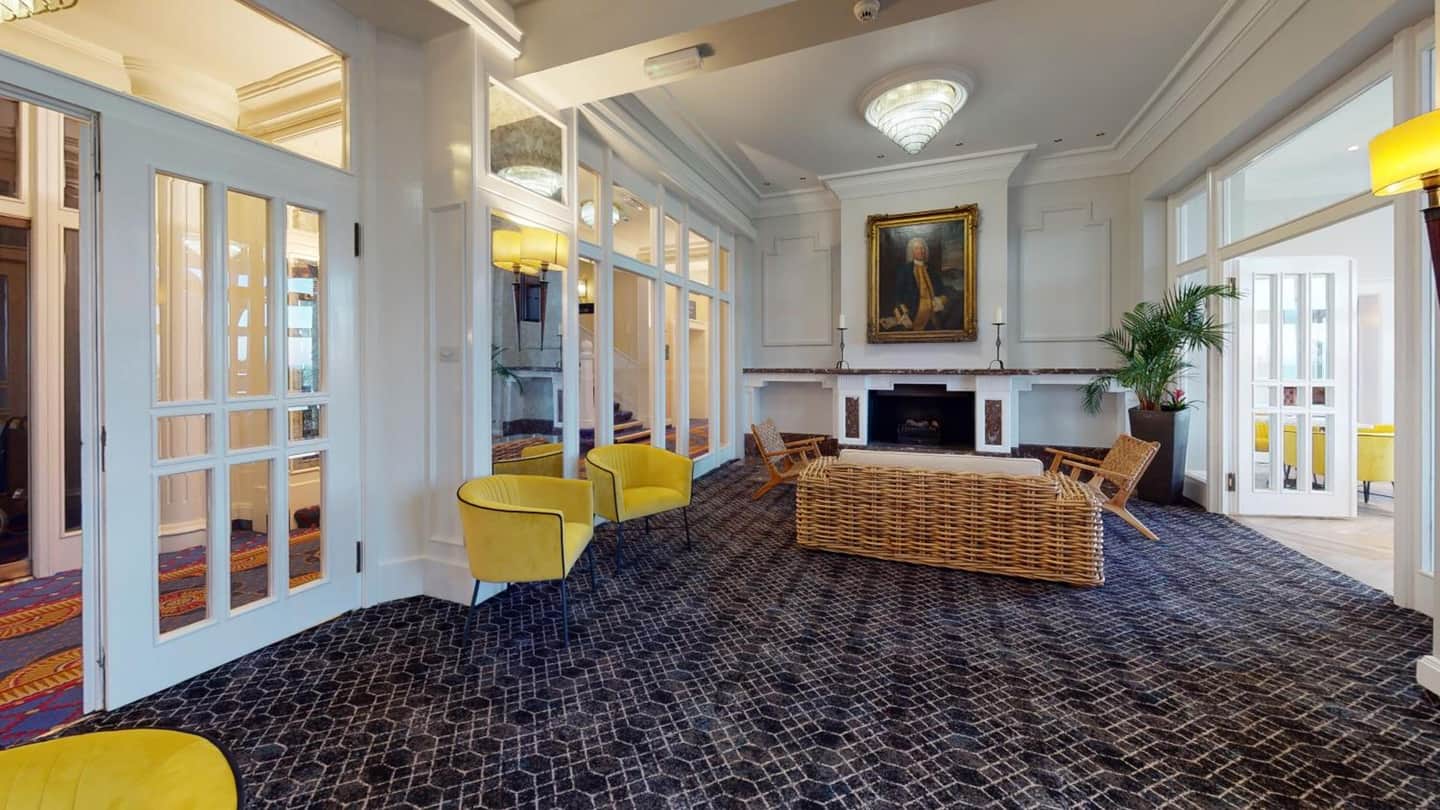 Bournemouth Carlton Hotel, By Belvilla