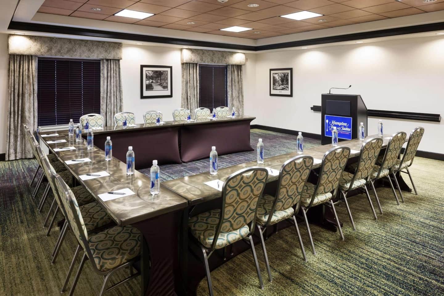 Hampton Inn Suites - Gainesville Downtown