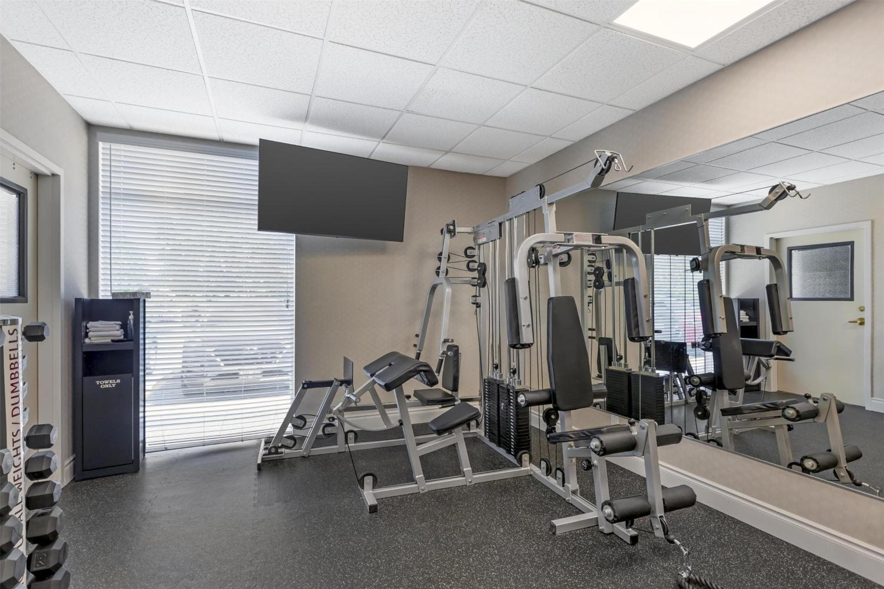 Best Western Plus Travel Hotel Toronto Airport