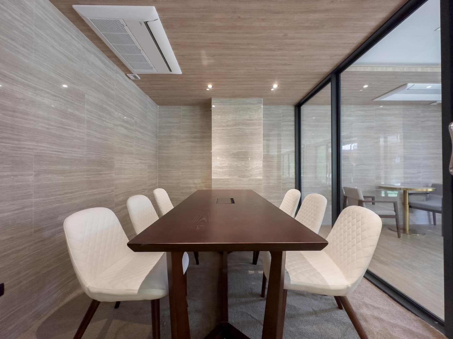Ramada Tenn Ekamai
