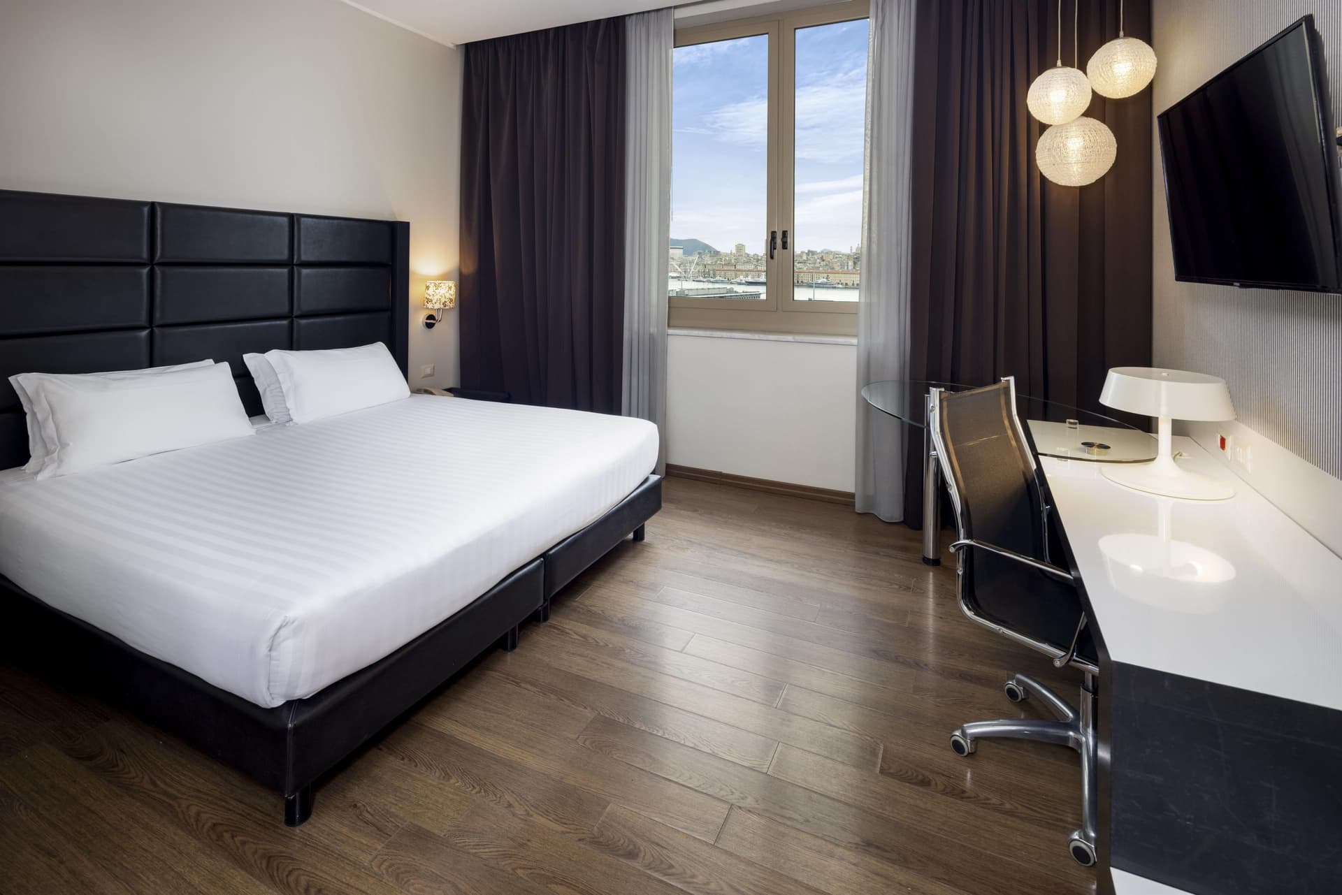 Holiday Inn Genoa City by IHG