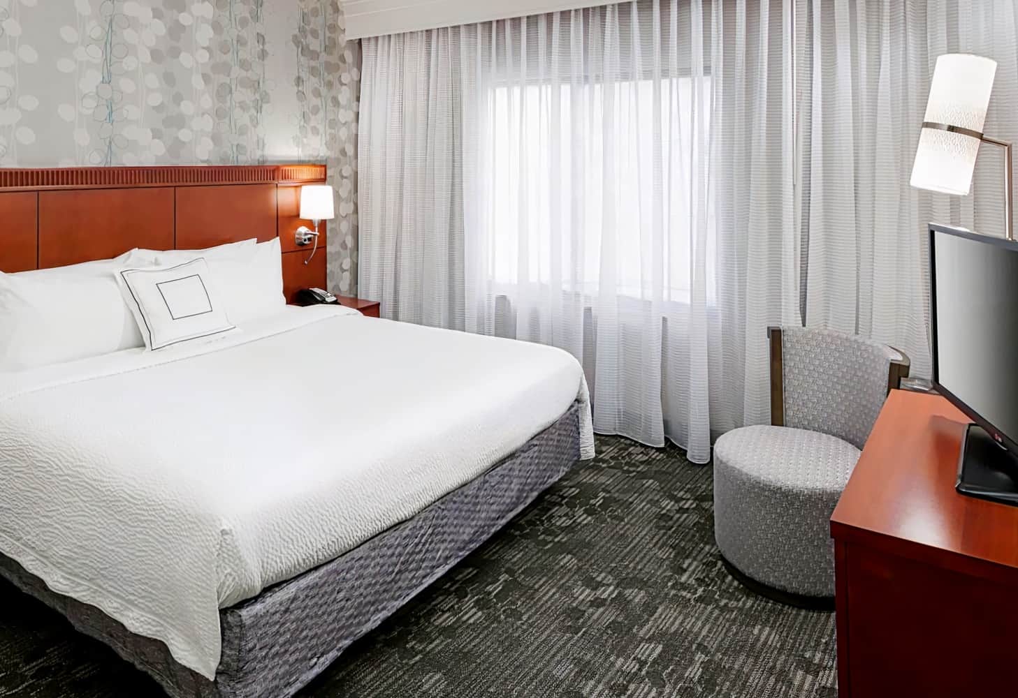 Courtyard by Marriott Miami at Dolphin Mall