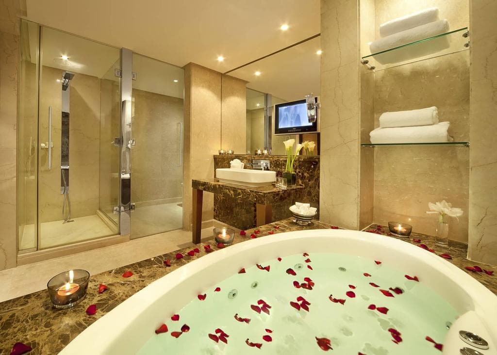 Gulf Hotel Bahrain Convention & Spa