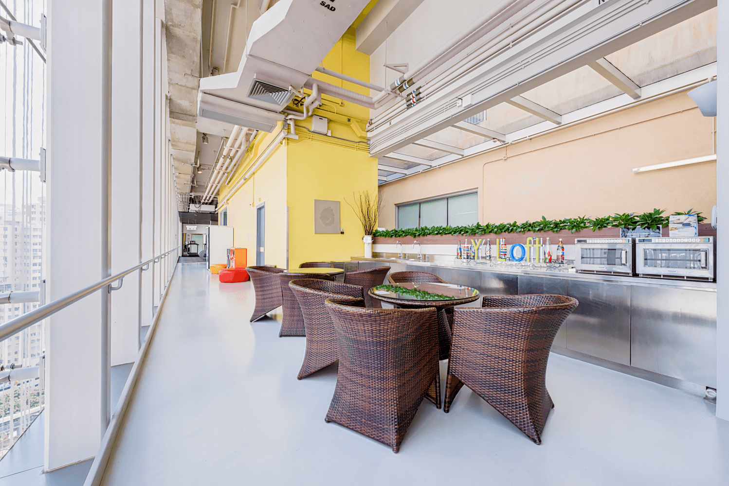 Y Loft