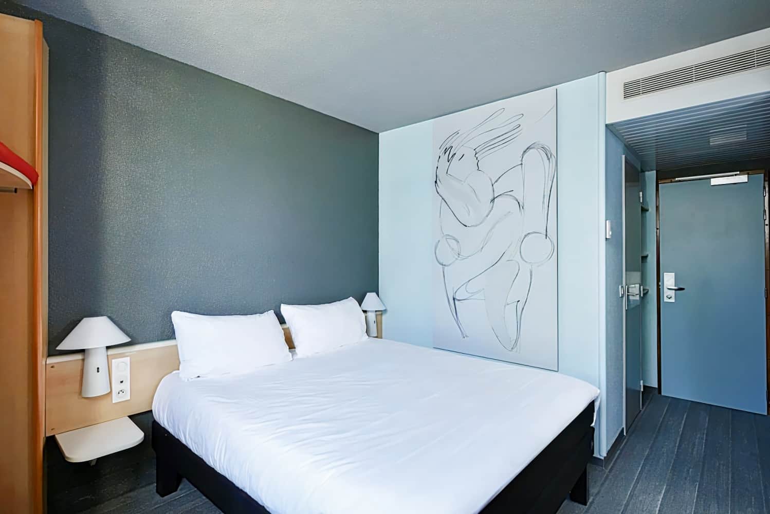 ibis Chartres West Lucé